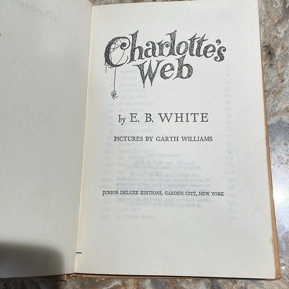 1952 edition Charlottes Web - Picture 3 of 5